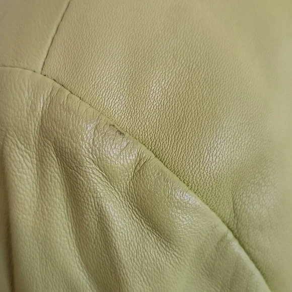 St John 100% Leather Blazer in a beautiful vibrant green. - Picture 9 of 12